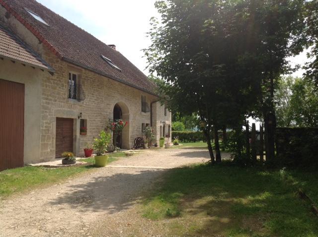 Chez Robert Et Catherine Dompierre-sur-Mont Buitenkant foto